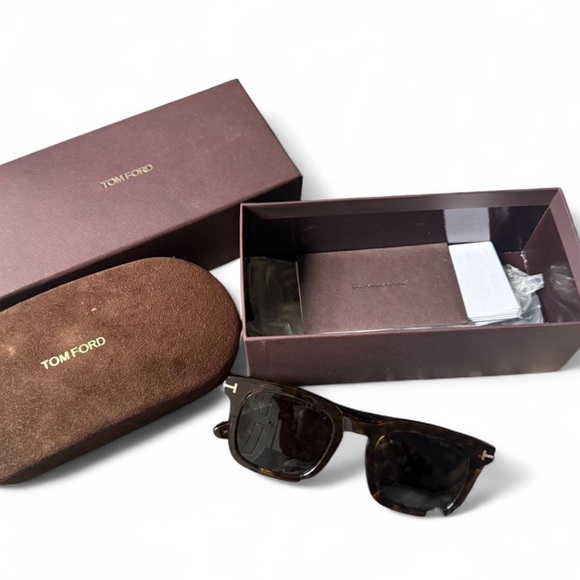 Tom Ford Tortoiseshell Sunglasses - Picture 1 of 6